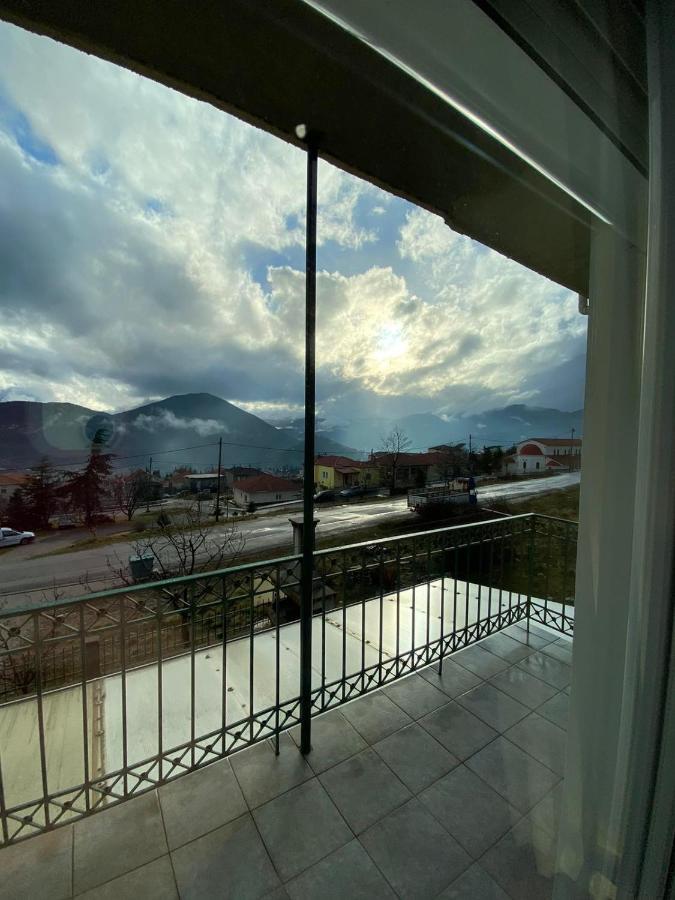 Apartamento Sitara'S House Karpenísion Exterior foto